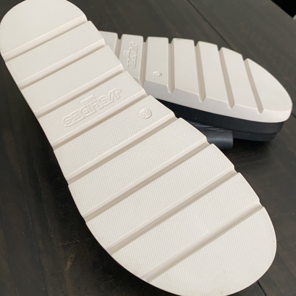 J/SLIDES - Picture 3 of 4